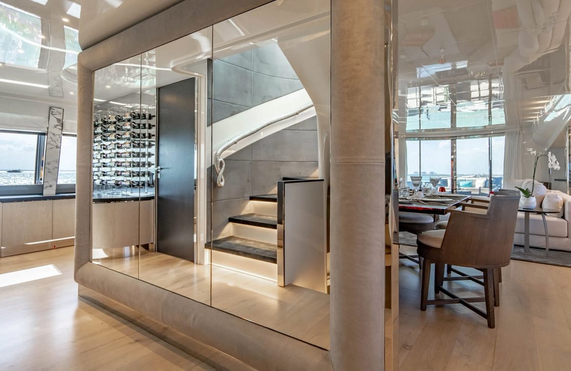 An image of Aquila yacht