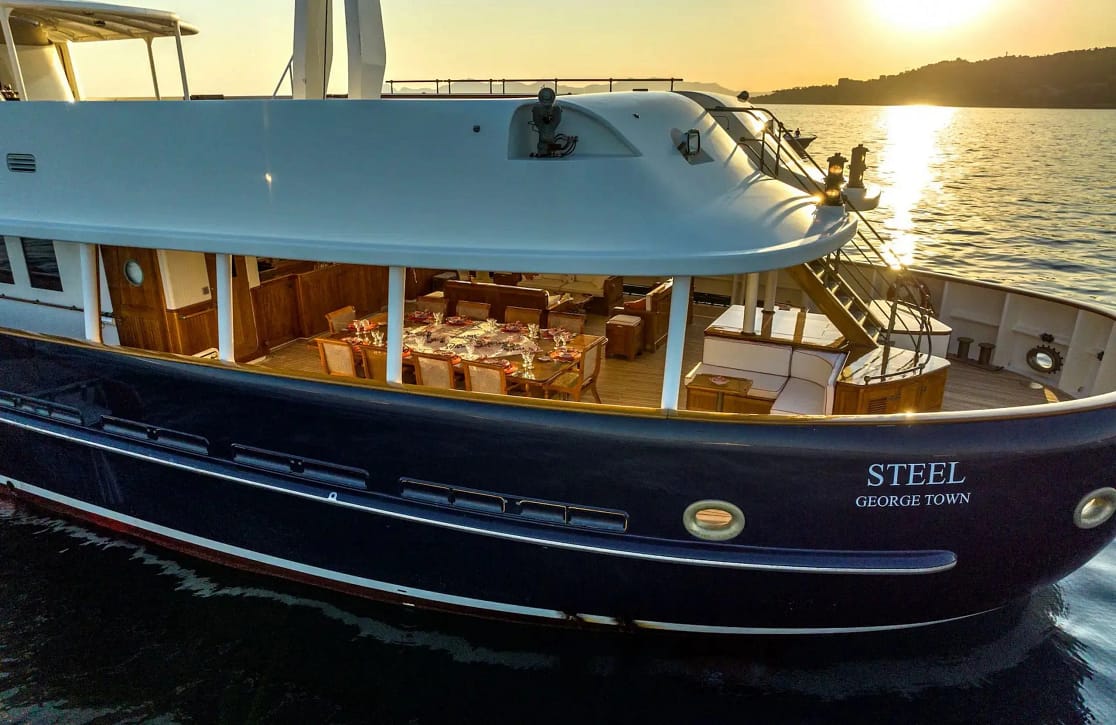 An image of Steel yacht