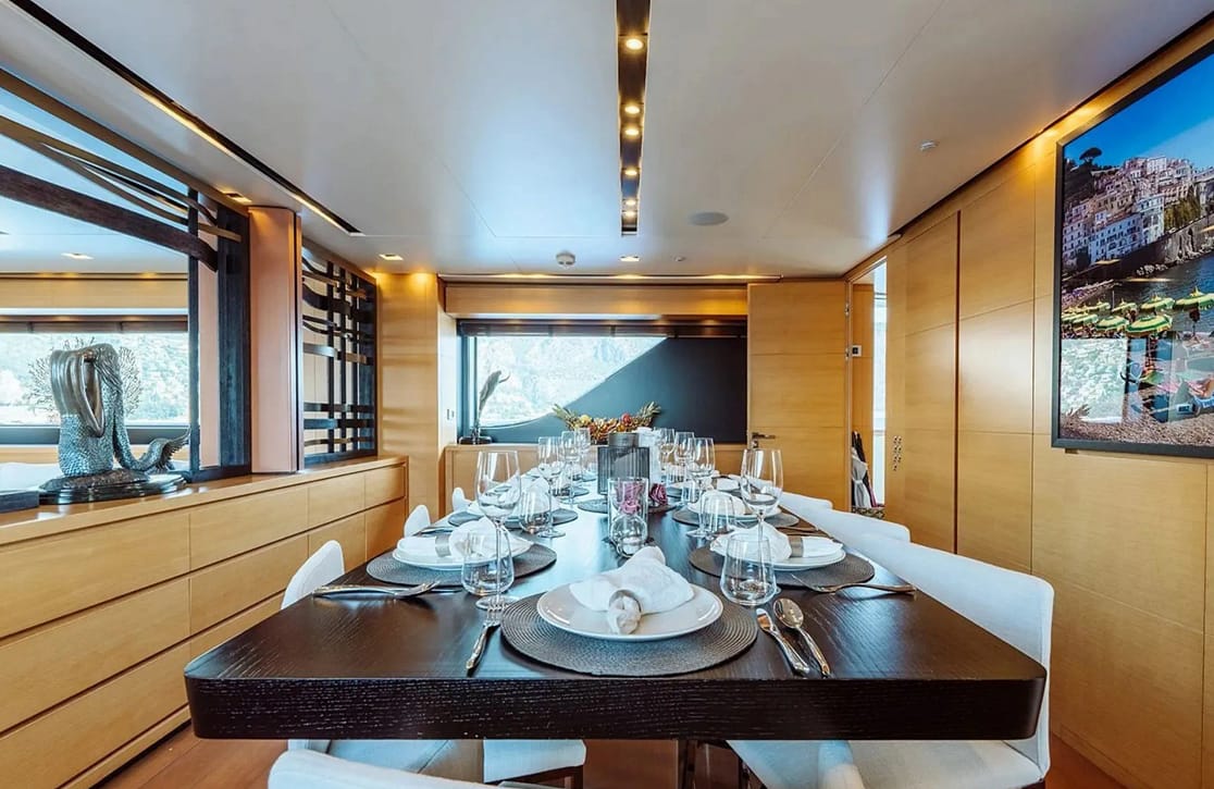 An image of Away yacht