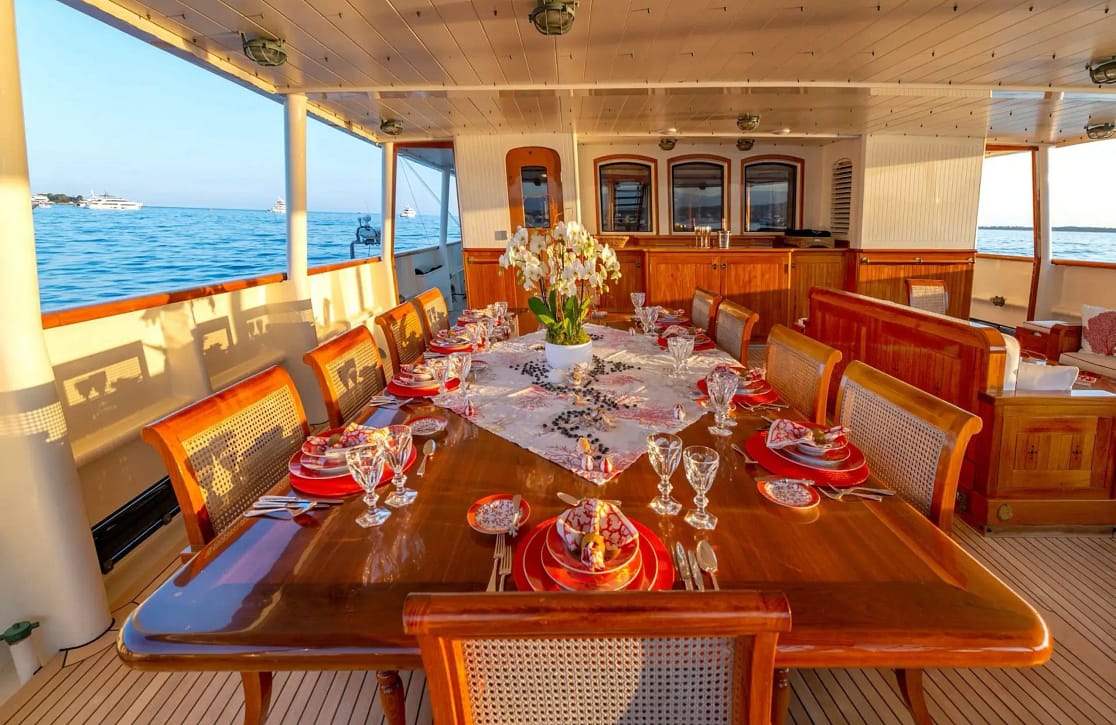 An image of Steel yacht