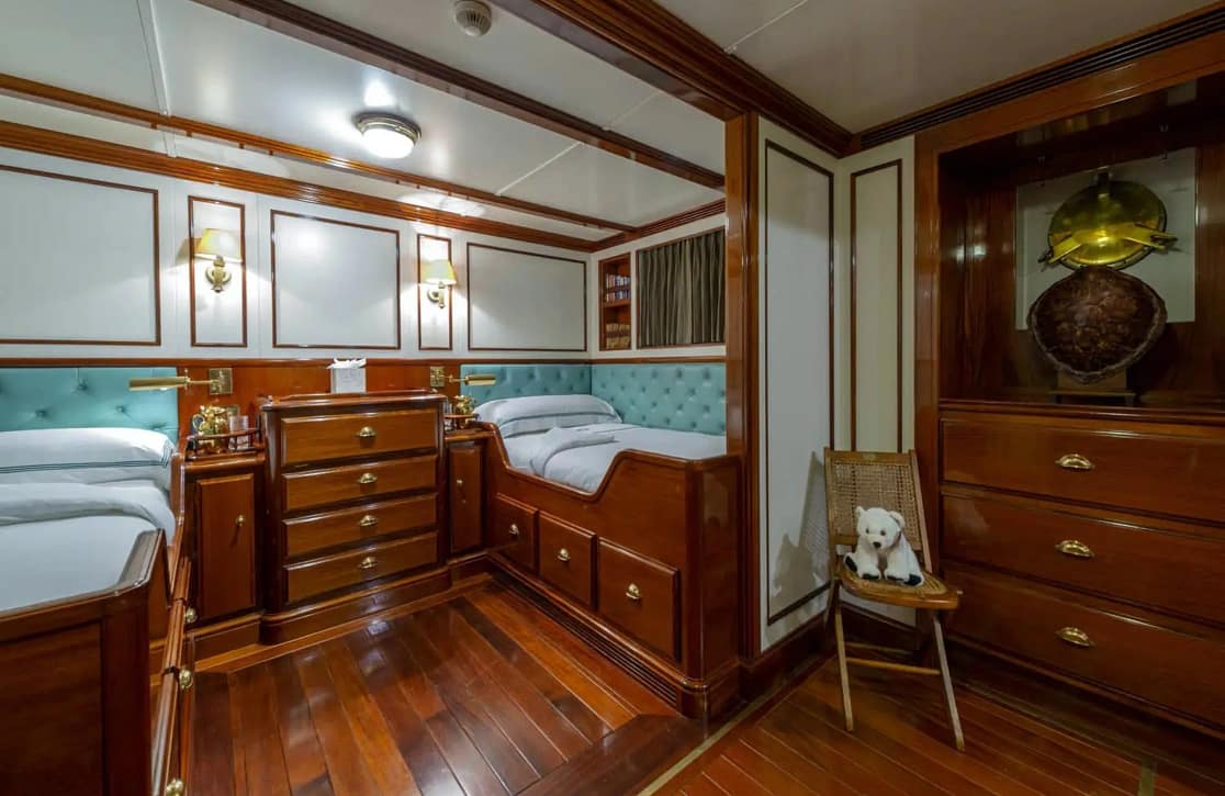 An image of Steel yacht