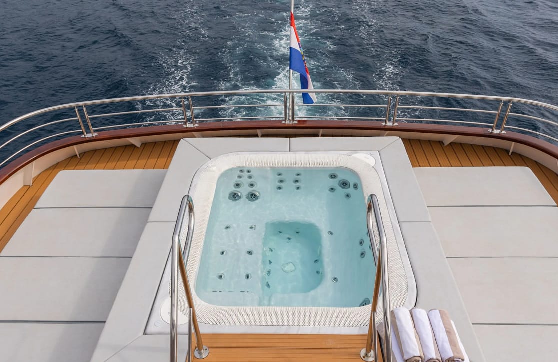 An image of Lady Eleganza yacht