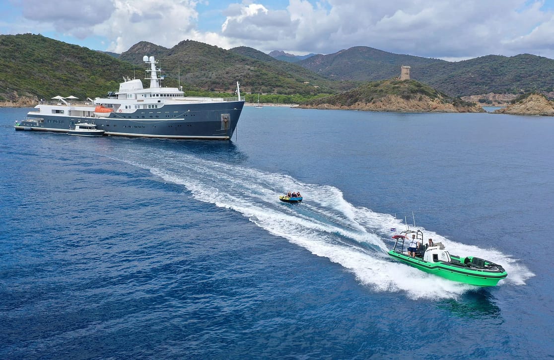 An image of Legend yacht