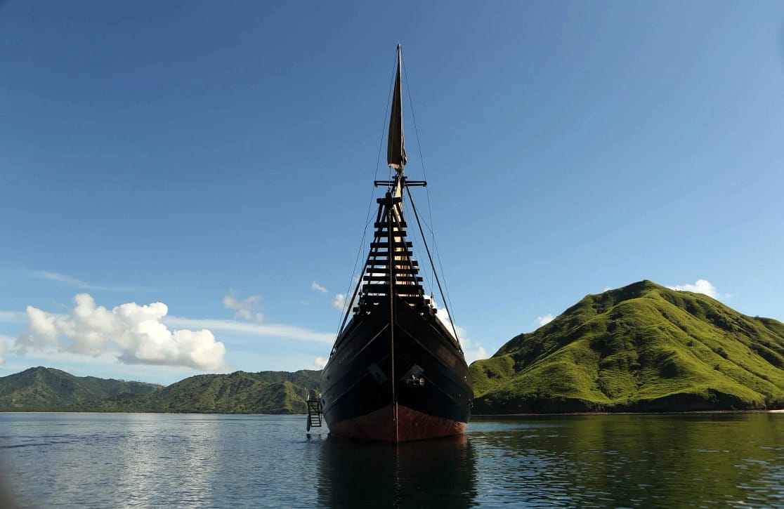 An image of Alila Purnama yacht
