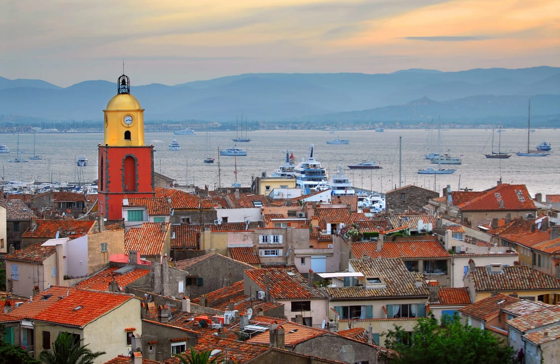 Honeymoon at Sea: Best Yacht Charter Destinations for a Luxury Honeymoon