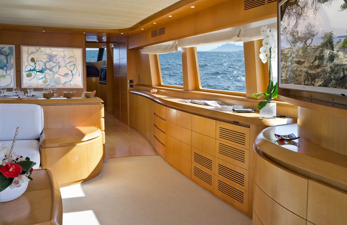 An image of Meme yacht