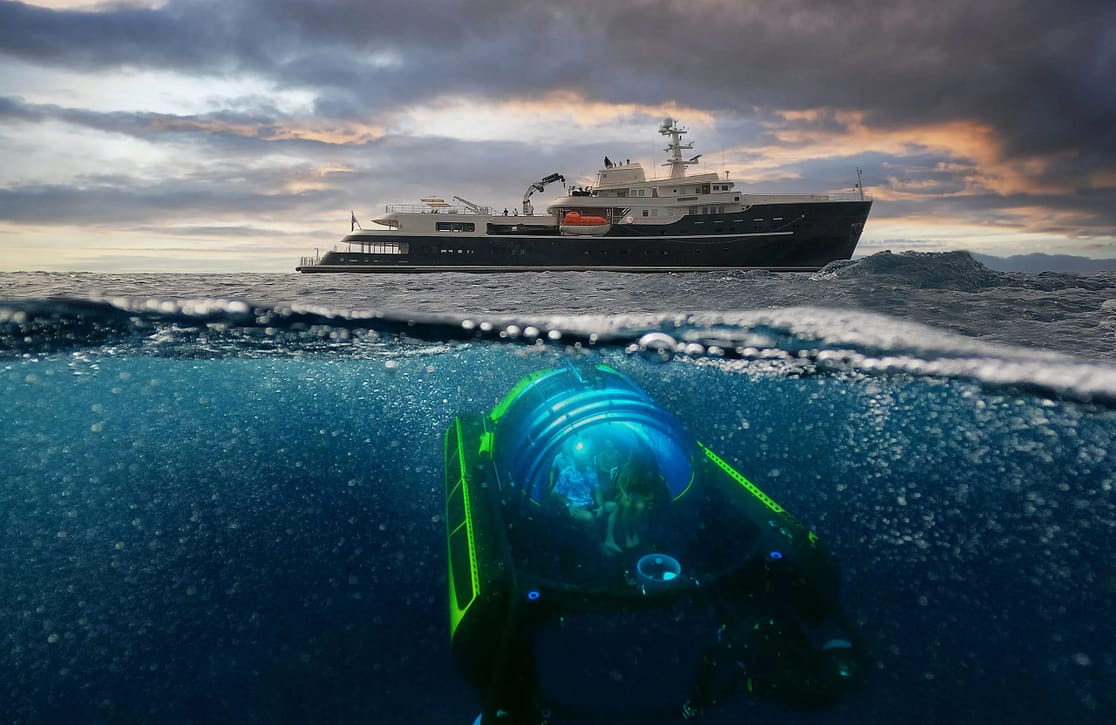 An image of Legend yacht
