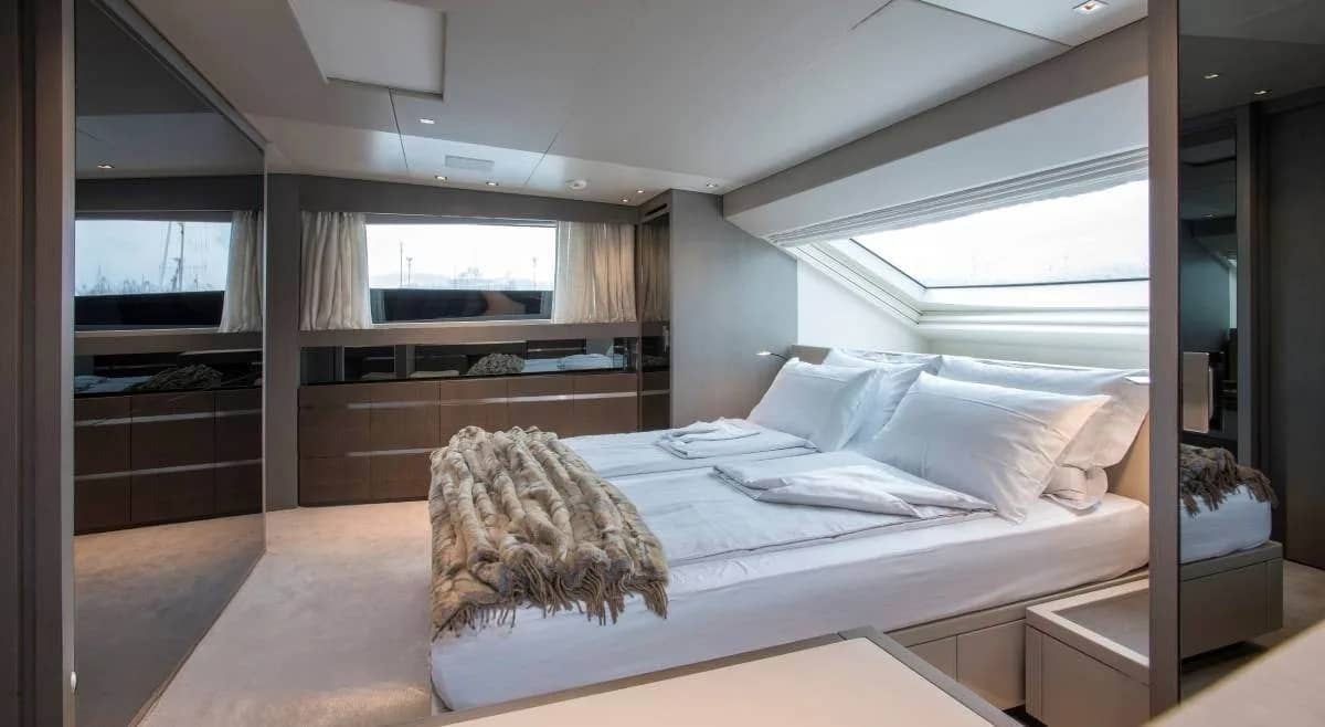 A preview of interior Bedroom cabin
