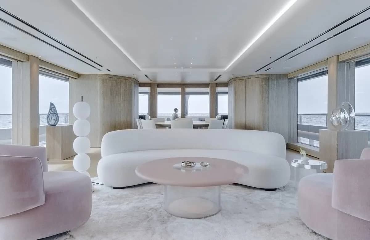 An image of Entourage yacht