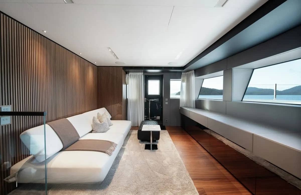 An image of Aix yacht