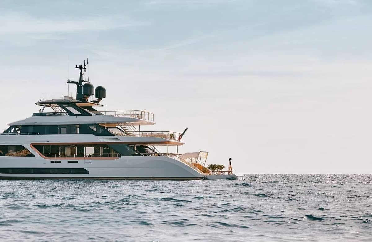 An image of Alluria yacht