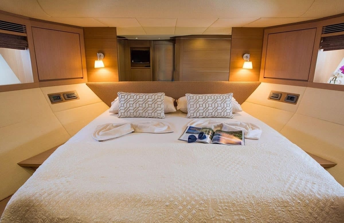A preview of interior Bedroom cabin