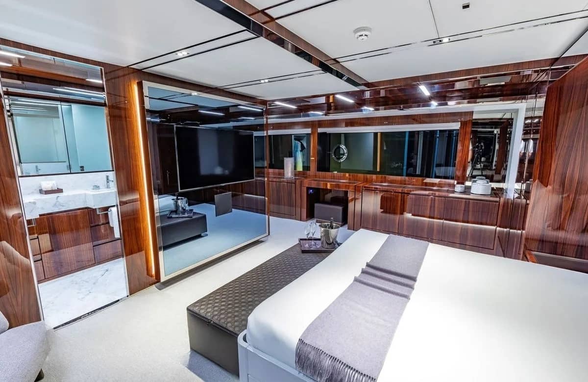 A preview of interior Bedroom cabin