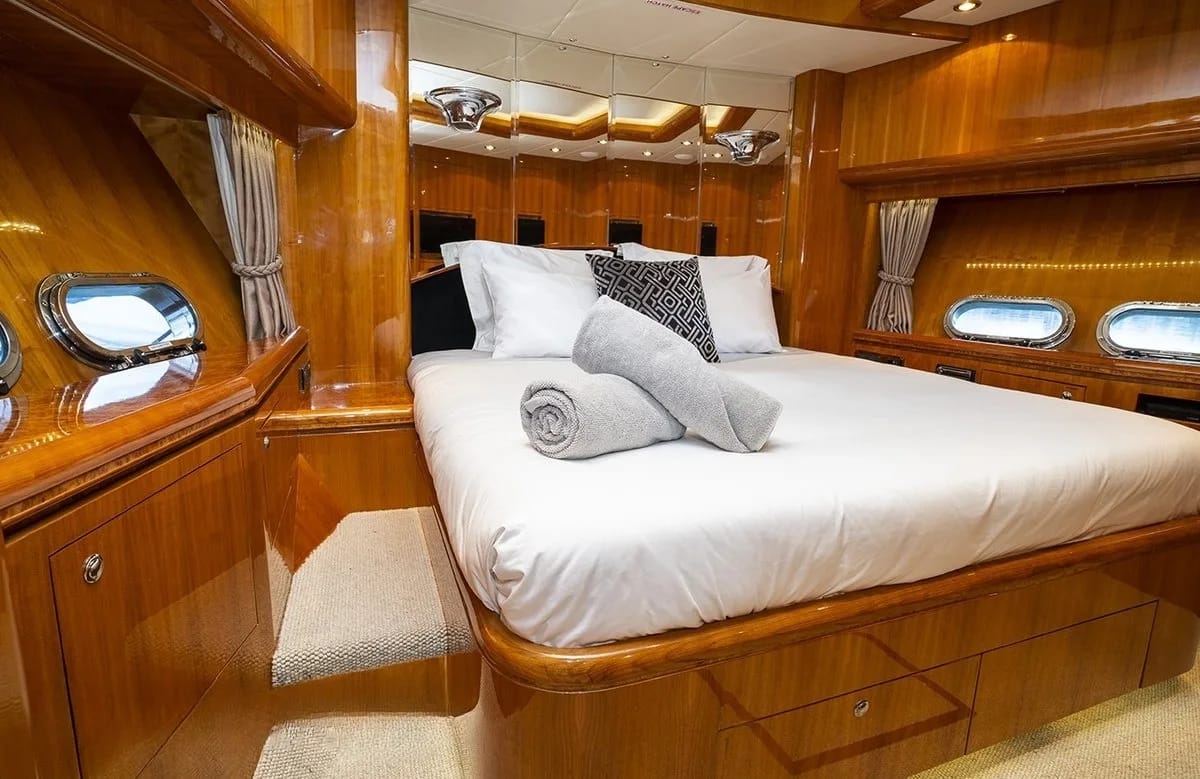 A preview of interior Bedroom cabin
