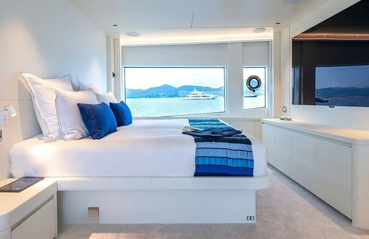 A preview of interior Bedroom cabin