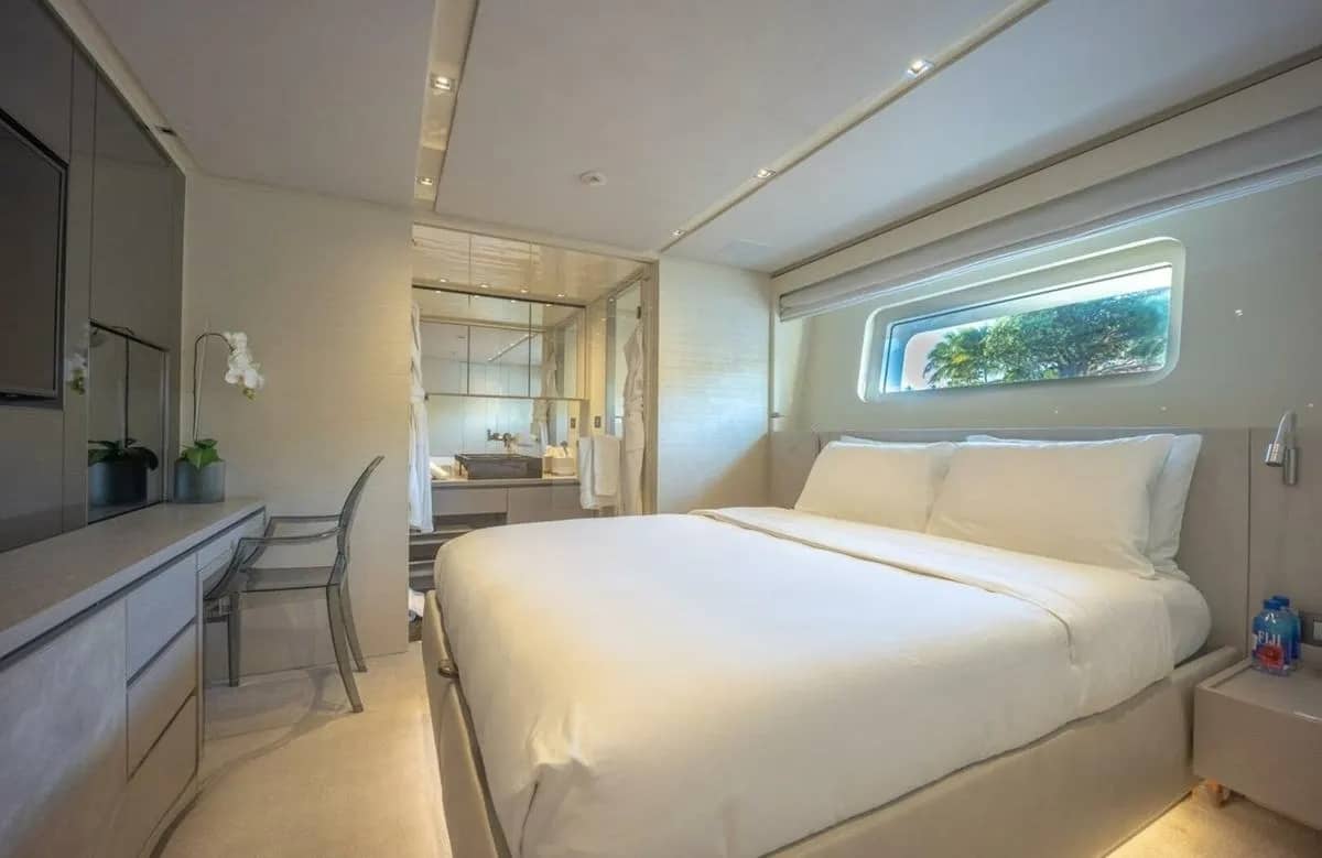 A preview of interior Bedroom cabin