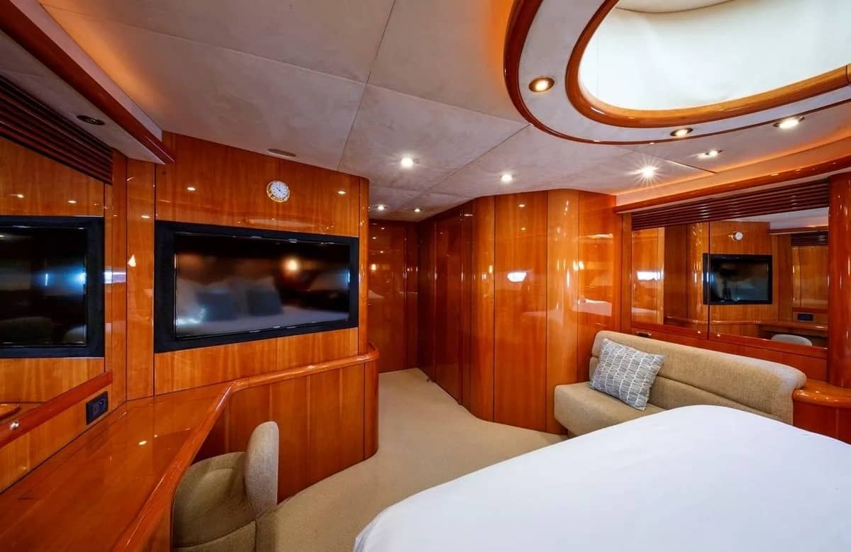 A preview of interior Bedroom cabin