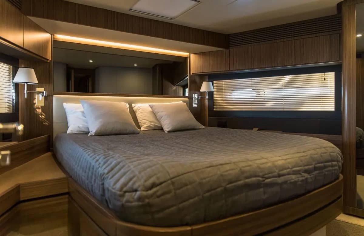 A preview of interior Bedroom cabin