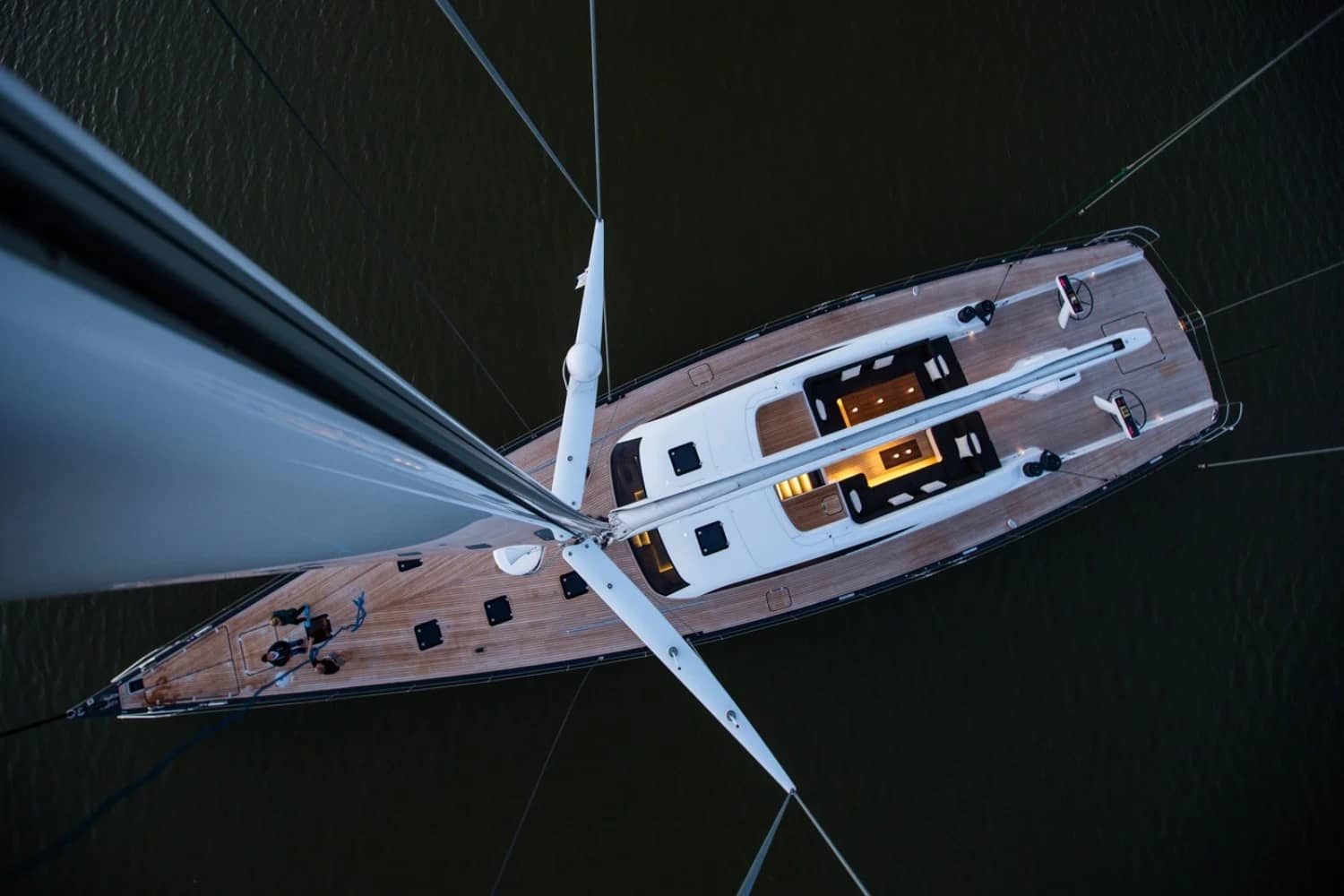 An image of Inukshuk yacht