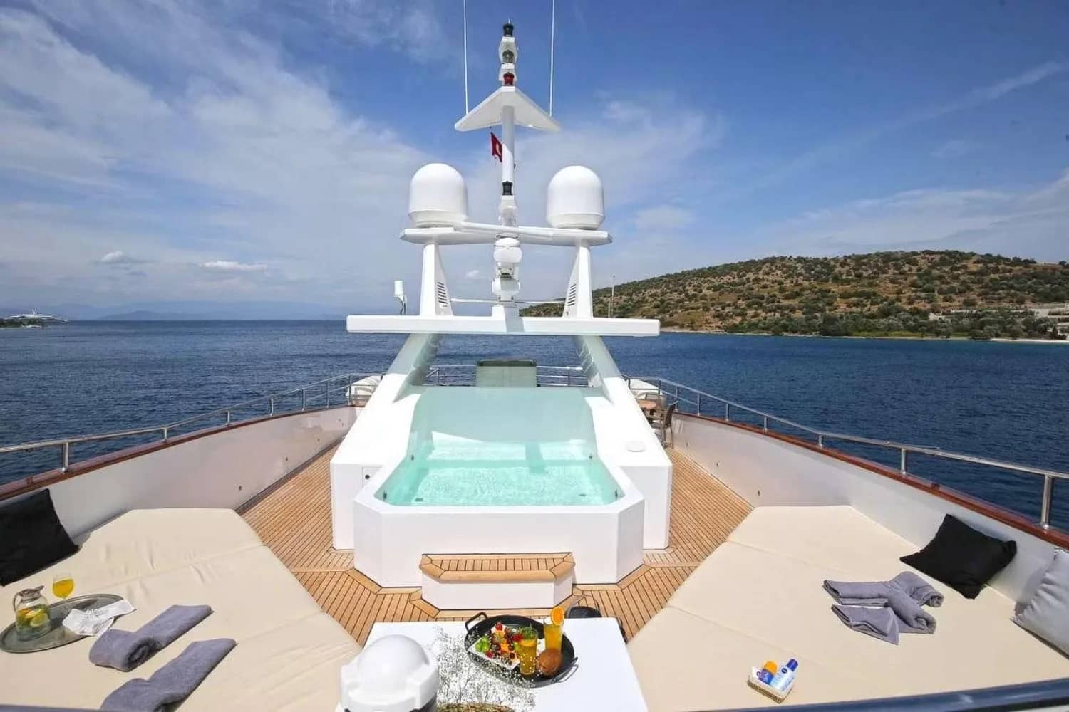 An image of Ottawa Iv yacht