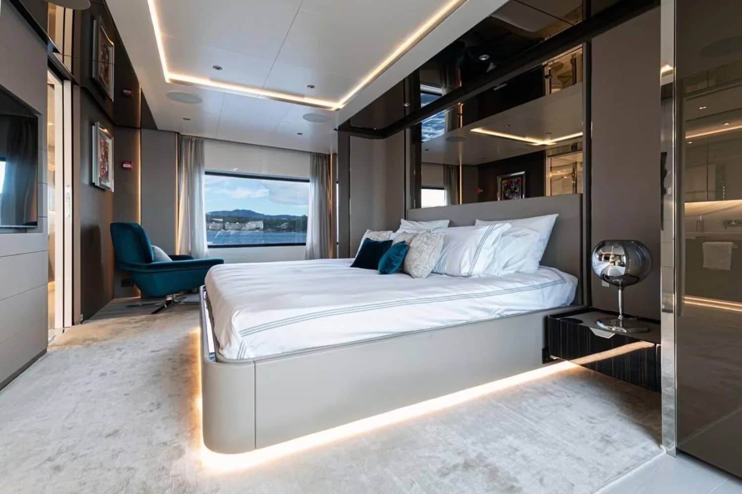 A preview of interior Bedroom cabin