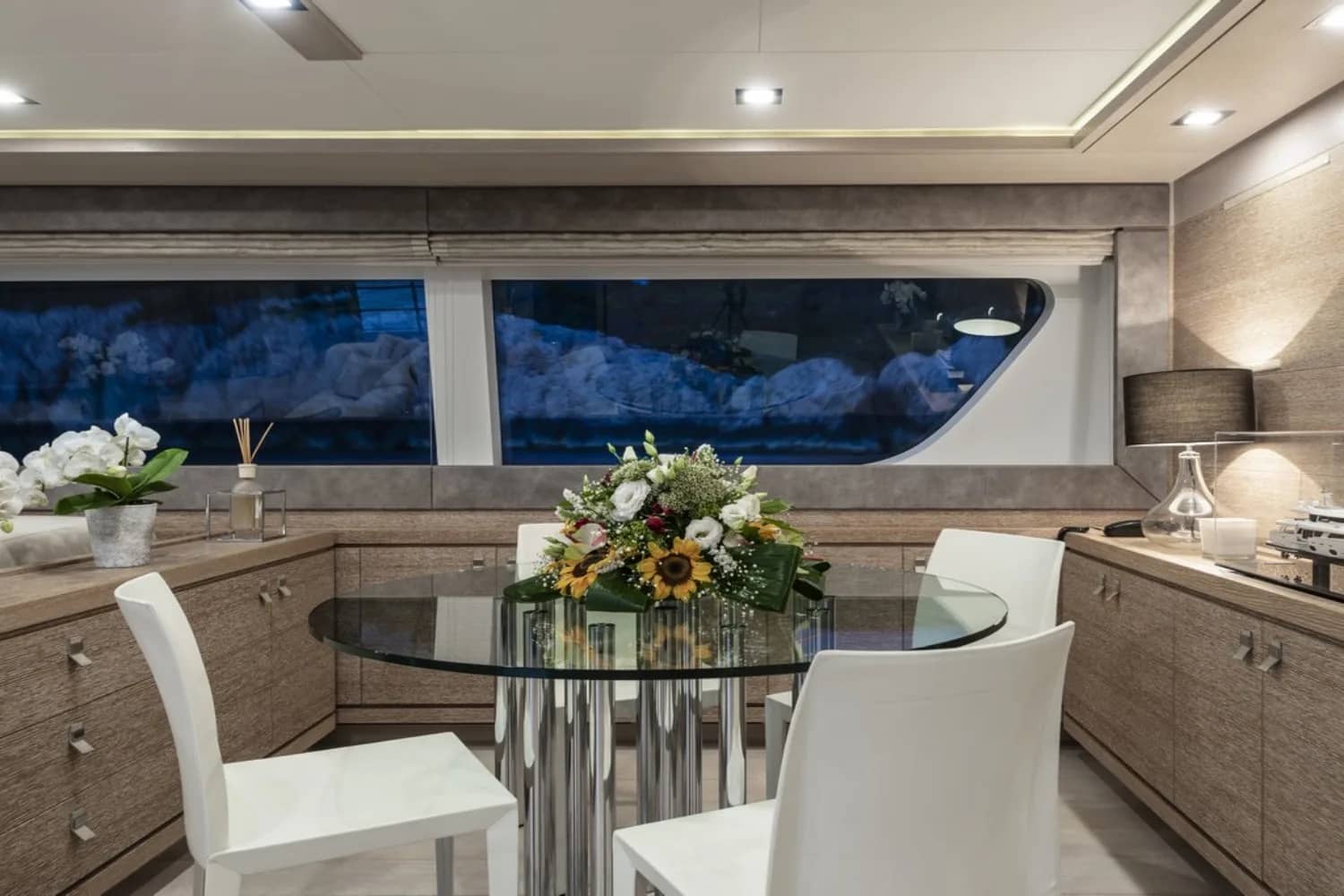 A preview of interior Dining