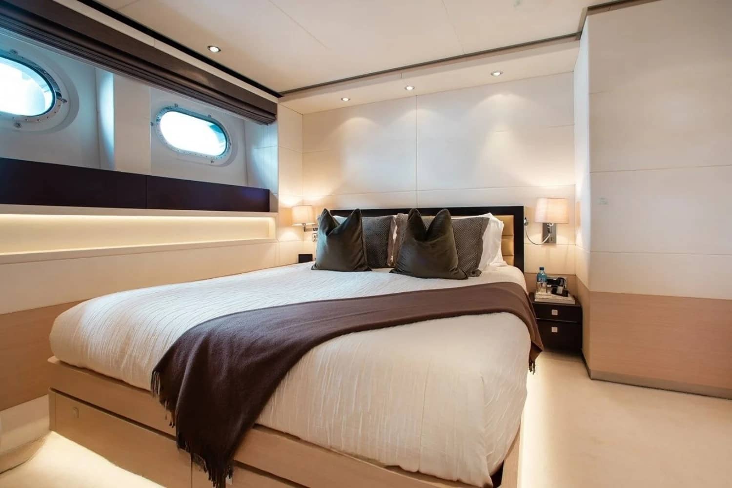 A preview of interior Bedroom cabin