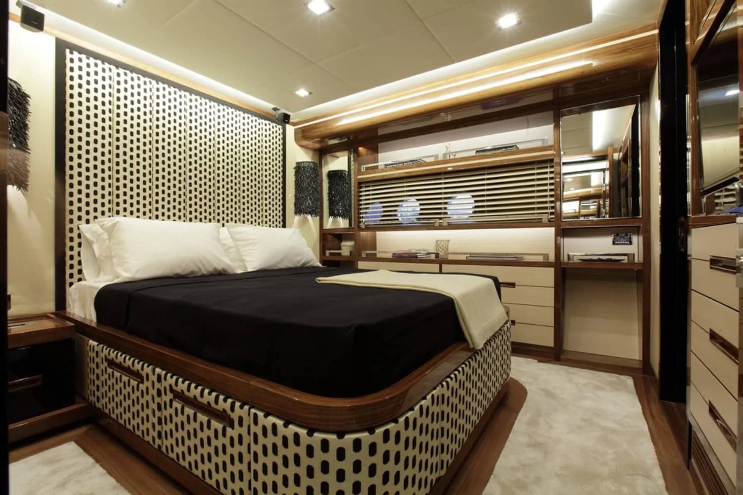A preview of interior Bedroom cabin