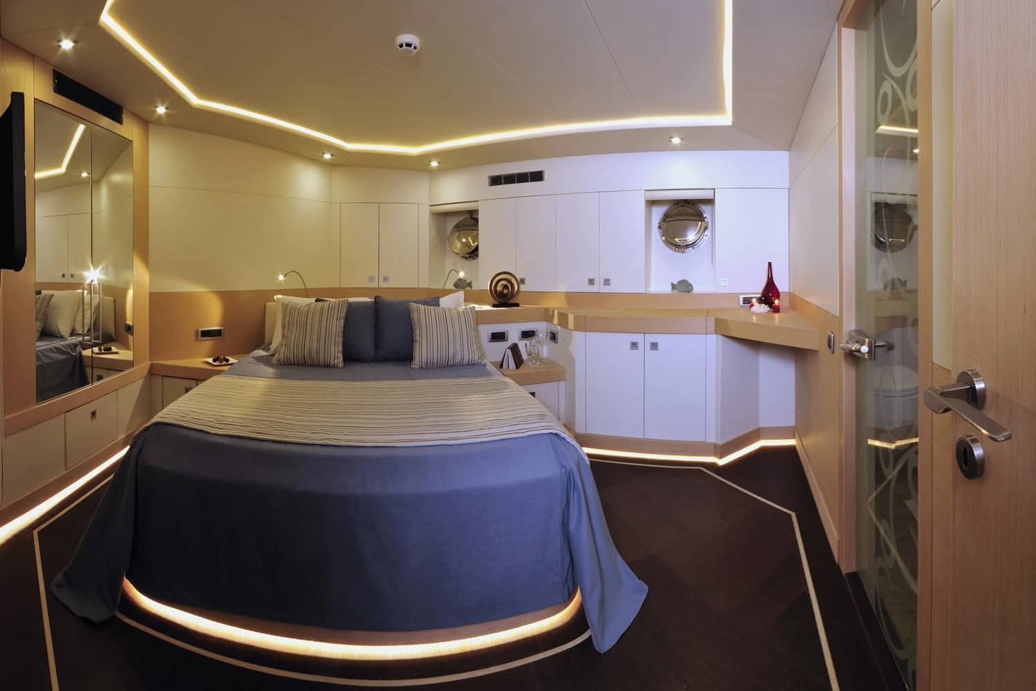 A preview of interior Bedroom cabin