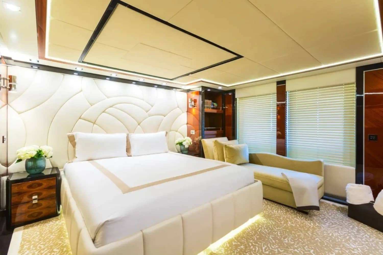 A preview of interior Bedroom cabin