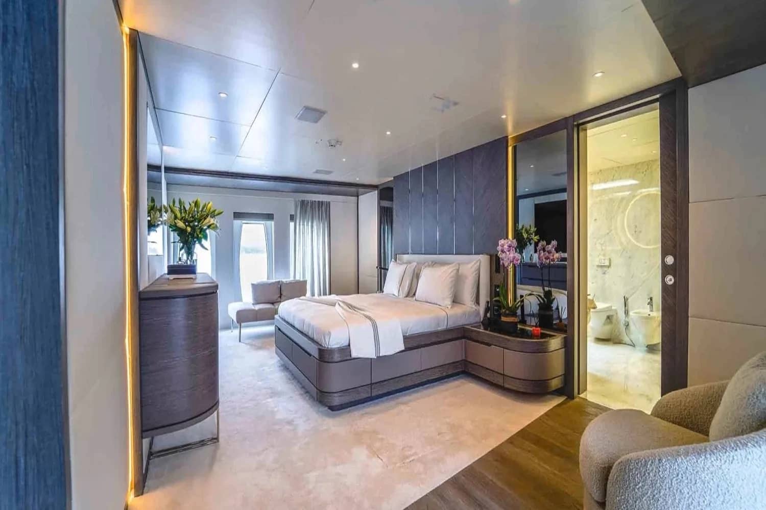 A preview of interior Bedroom cabin