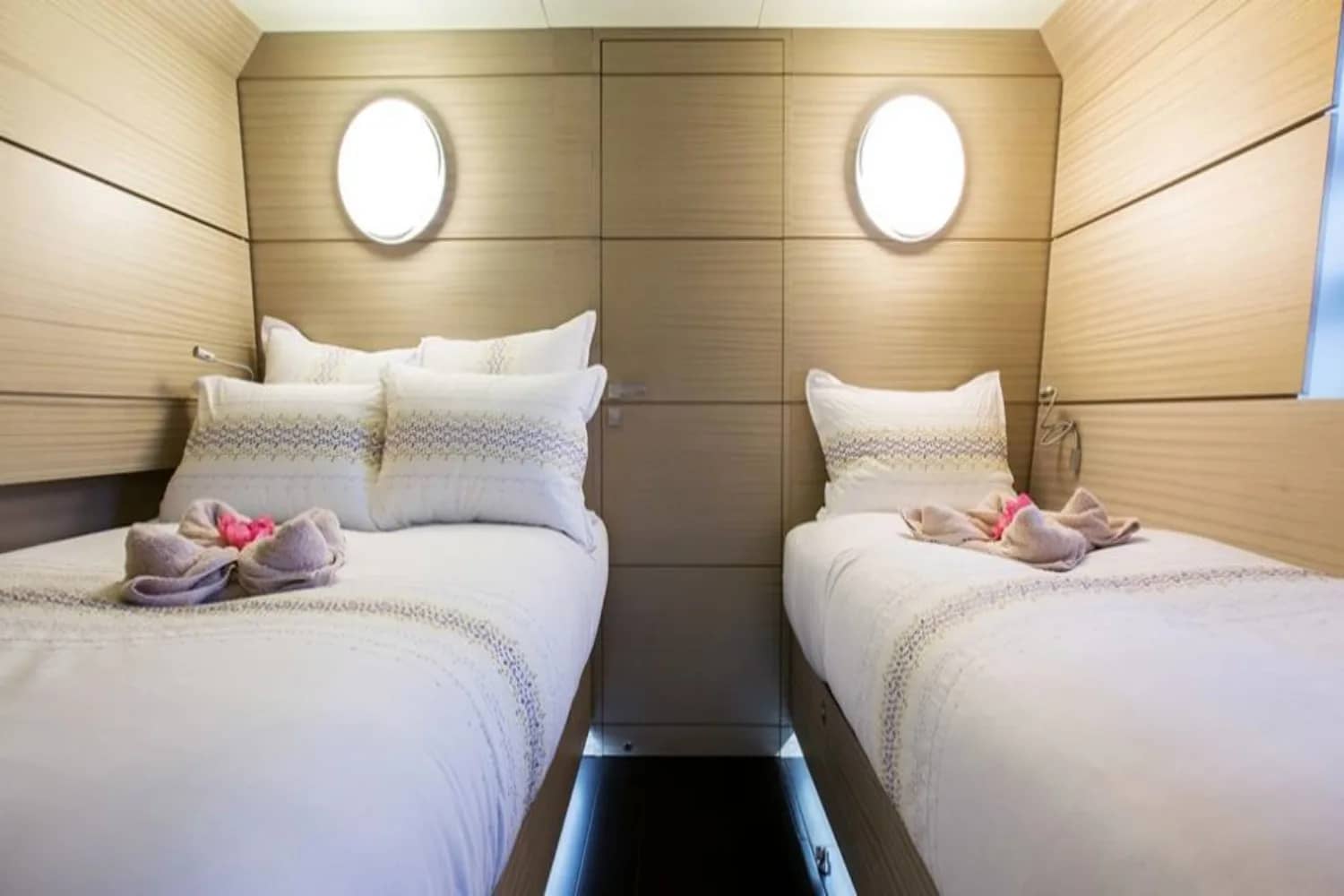 A preview of interior Bedroom cabin