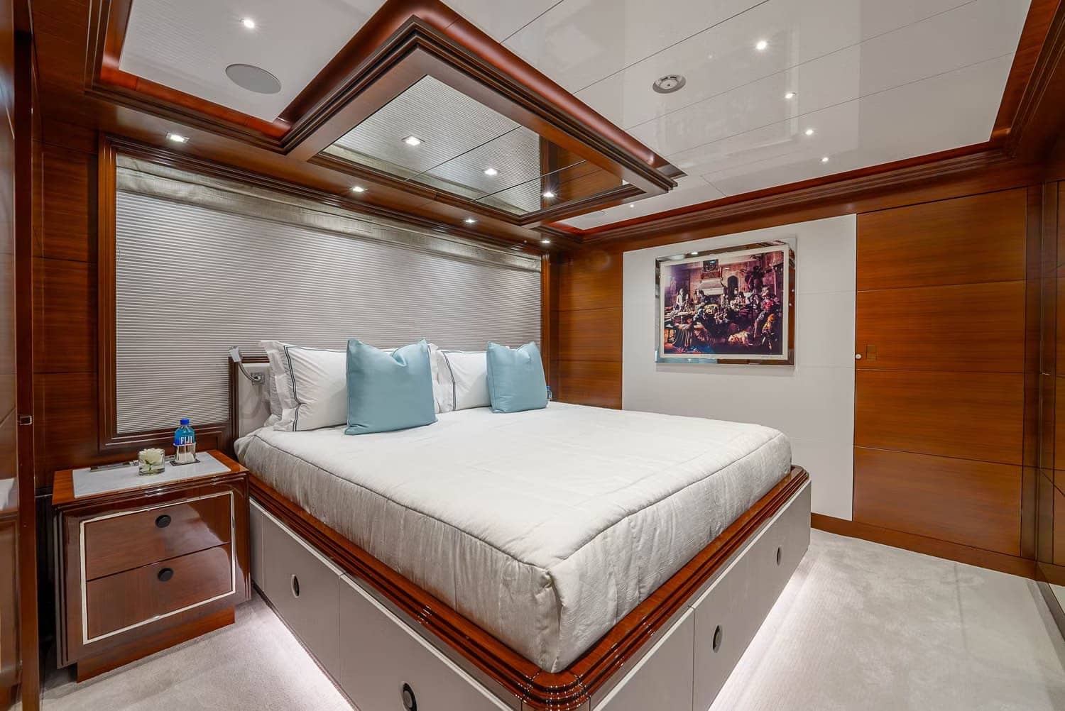 A preview of interior Bedroom cabin