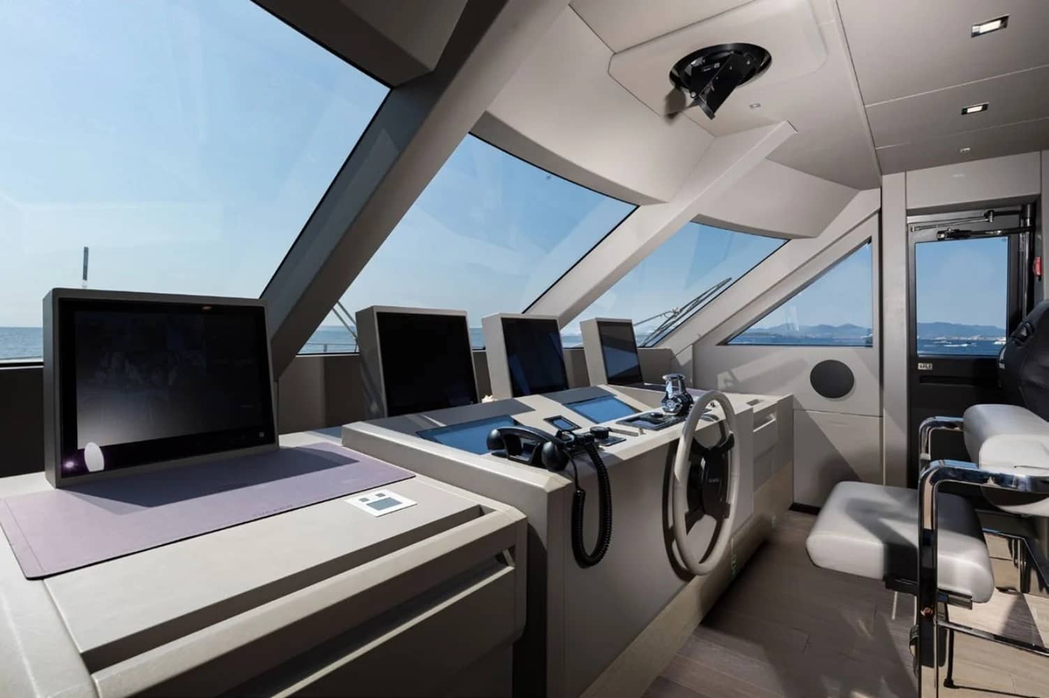 A preview of interior Bridge driving area