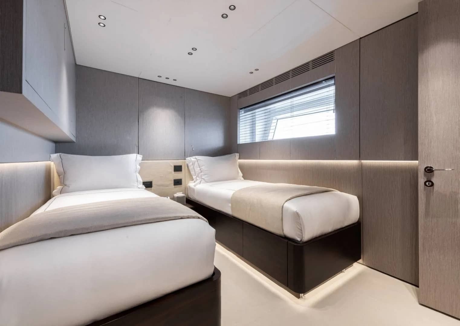 A preview of interior Bedroom cabin