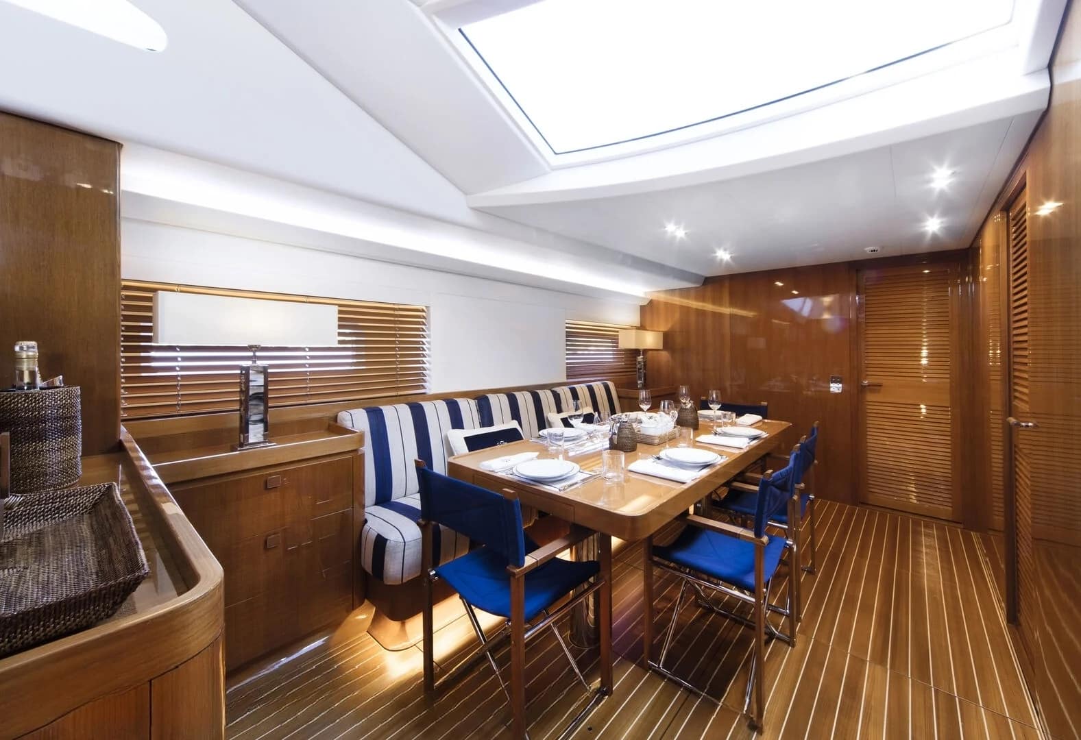 A preview of interior Dining