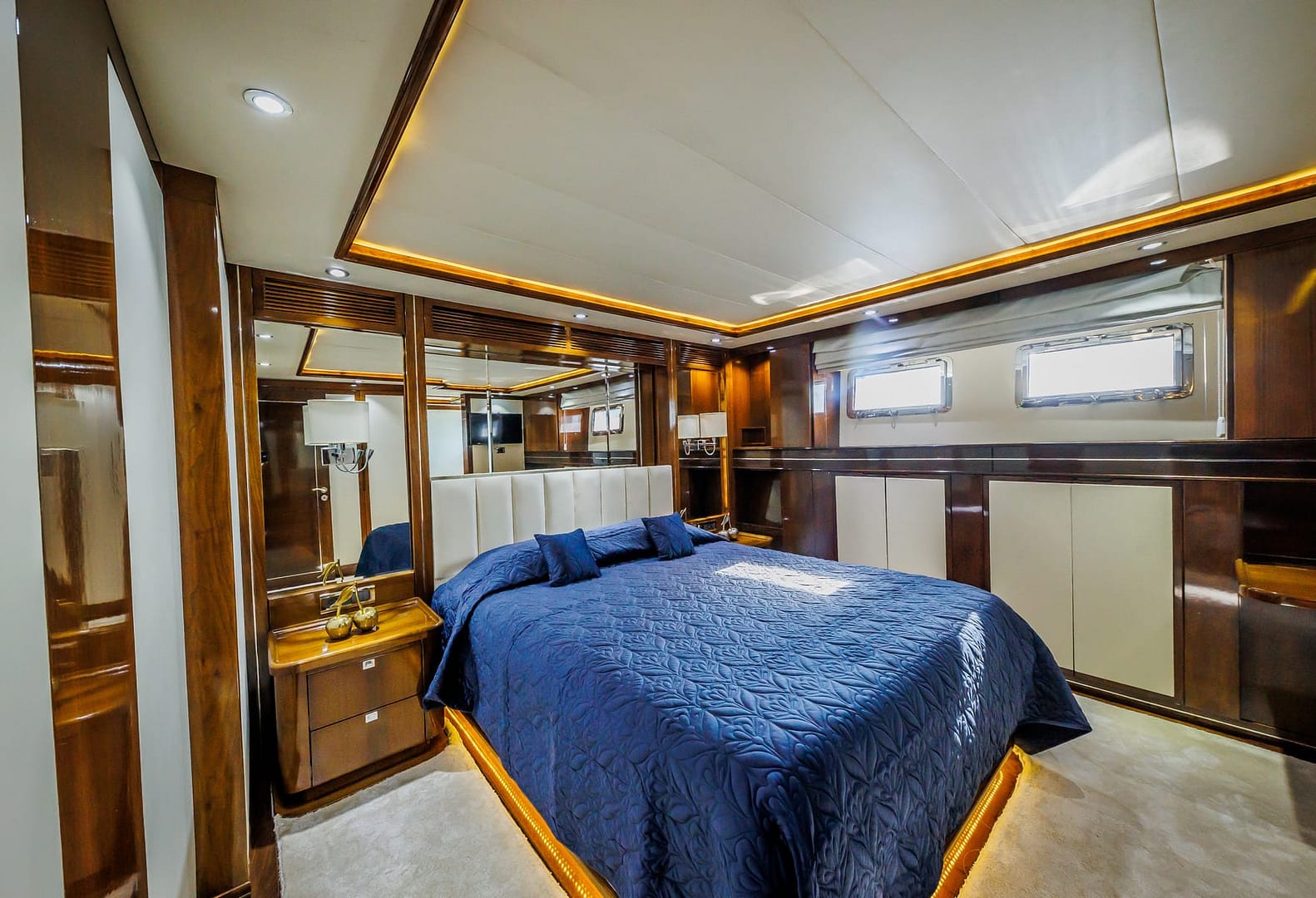 A preview of interior Bedroom cabin