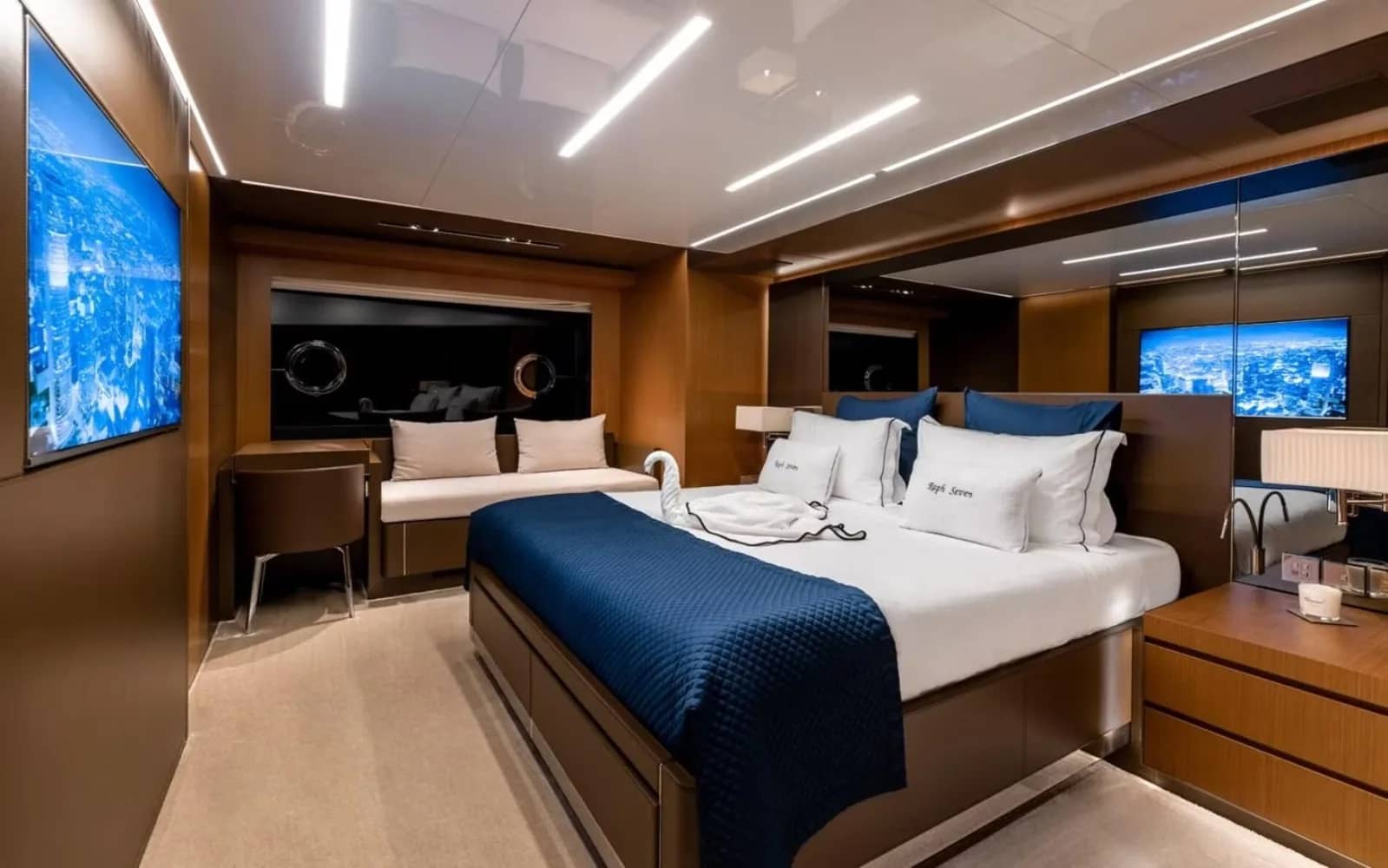 A preview of interior Bedroom cabin