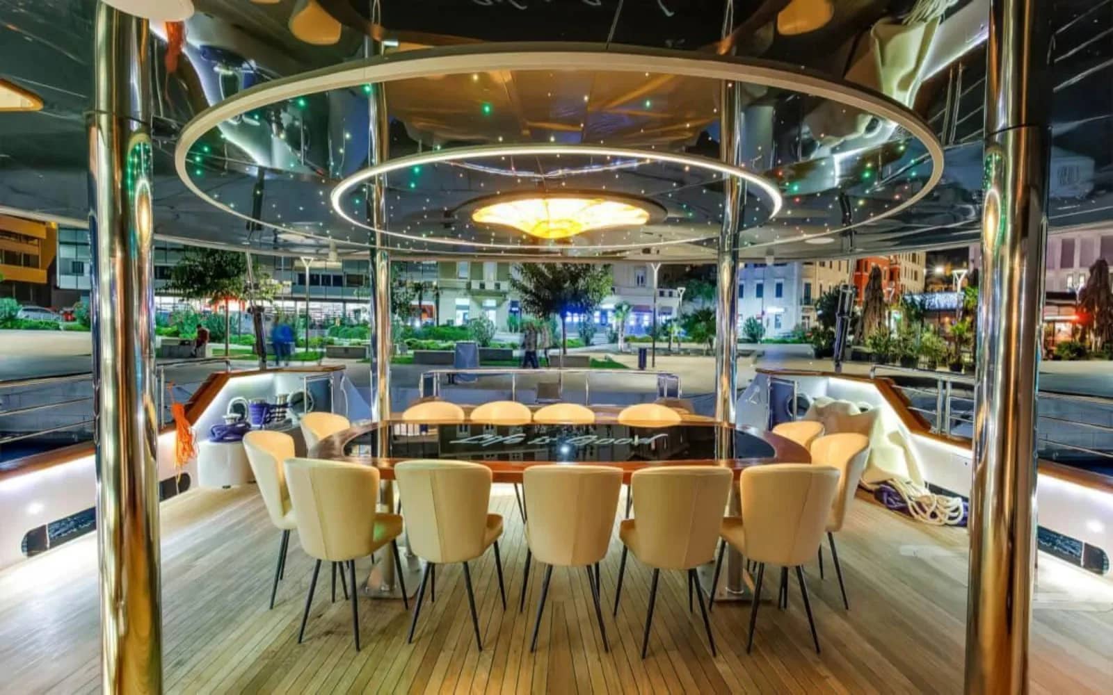 An image of Life Is Good yacht