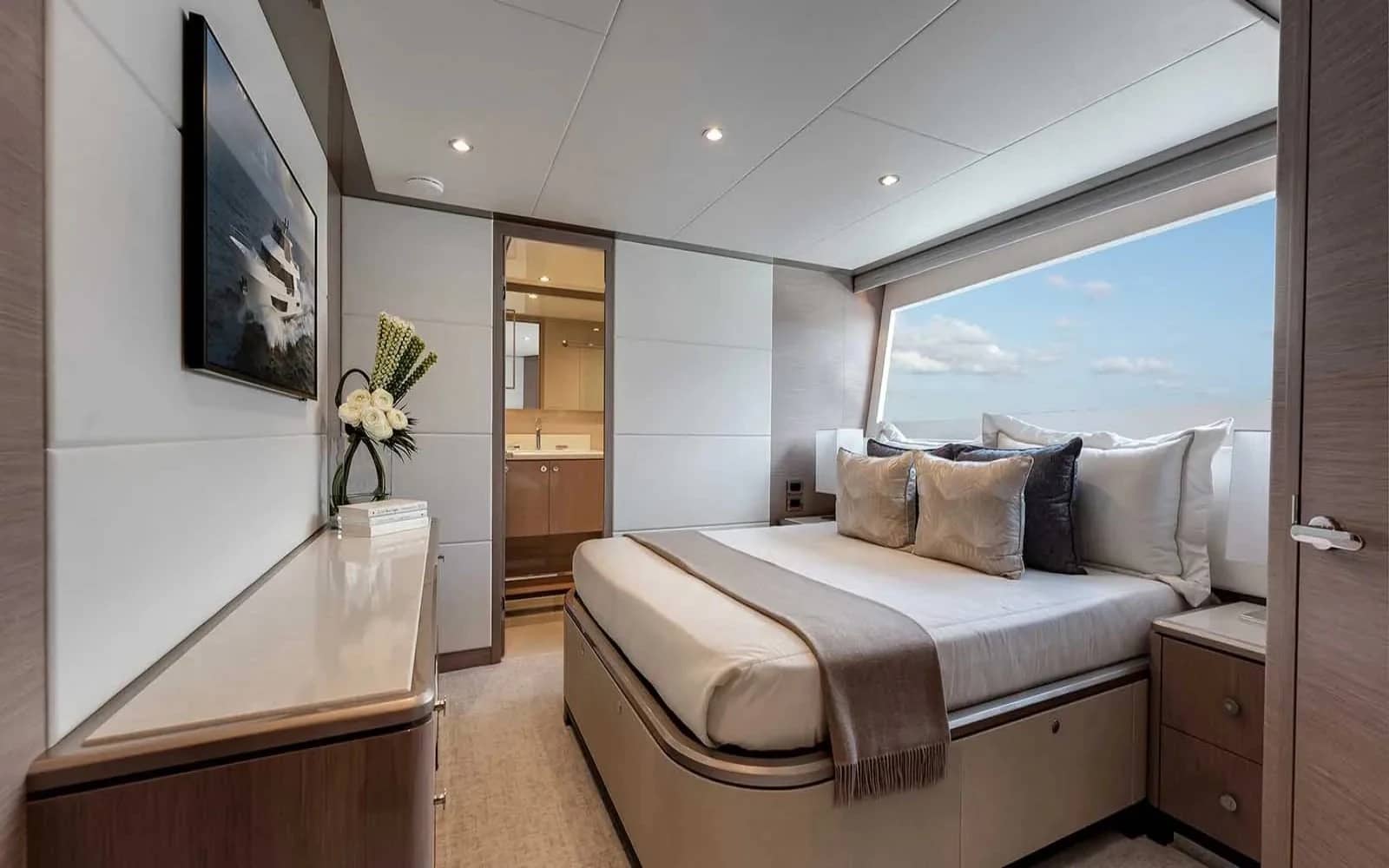 A preview of interior Bedroom cabin