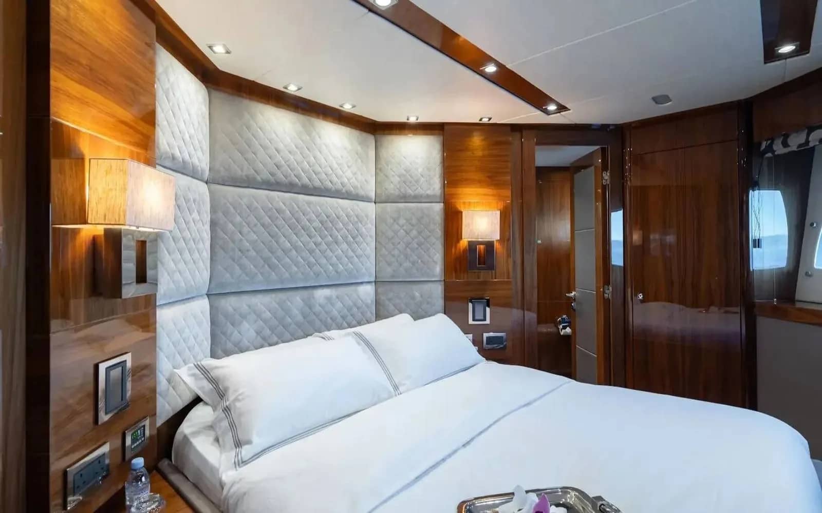 A preview of interior Bedroom cabin