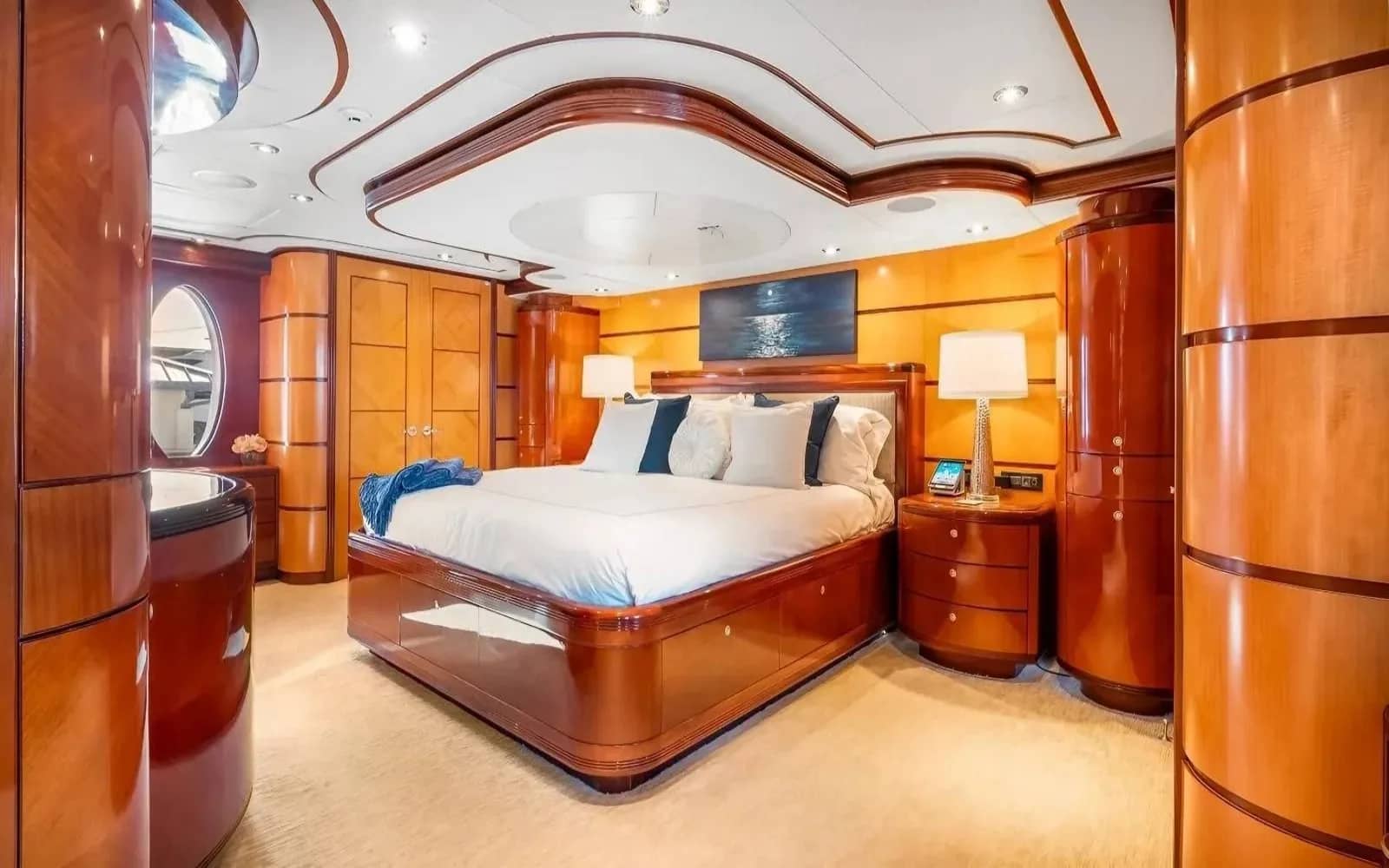 A preview of interior Bedroom cabin