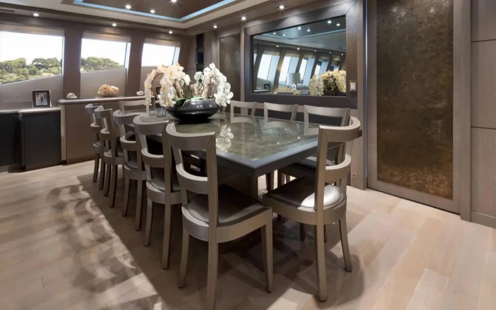 A preview of interior Dining