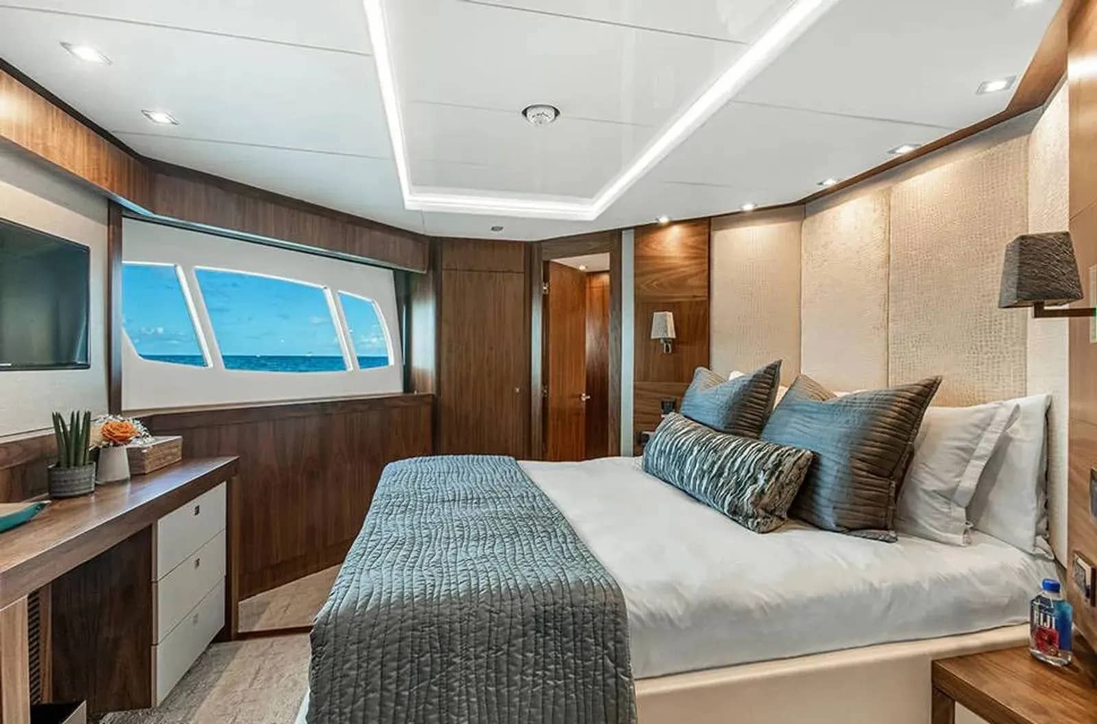 An image of Ever East yacht