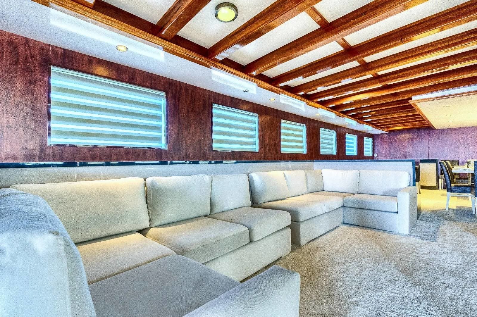 An image of Elara 1 yacht