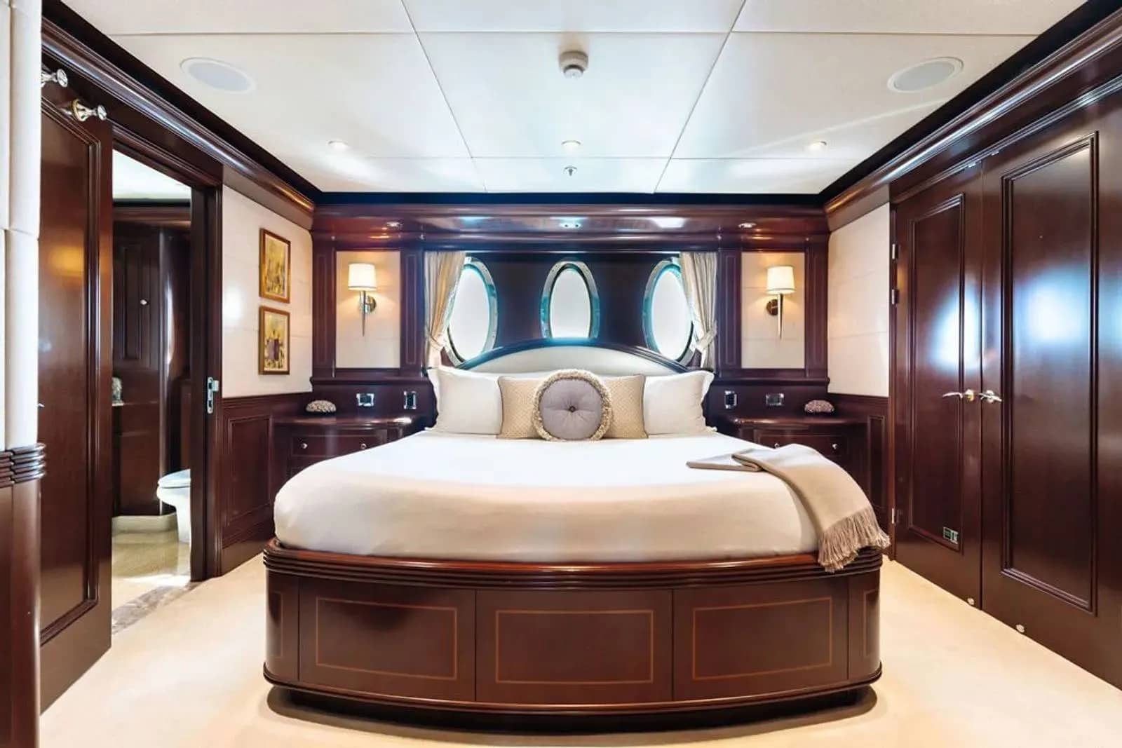 A preview of interior Bedroom cabin