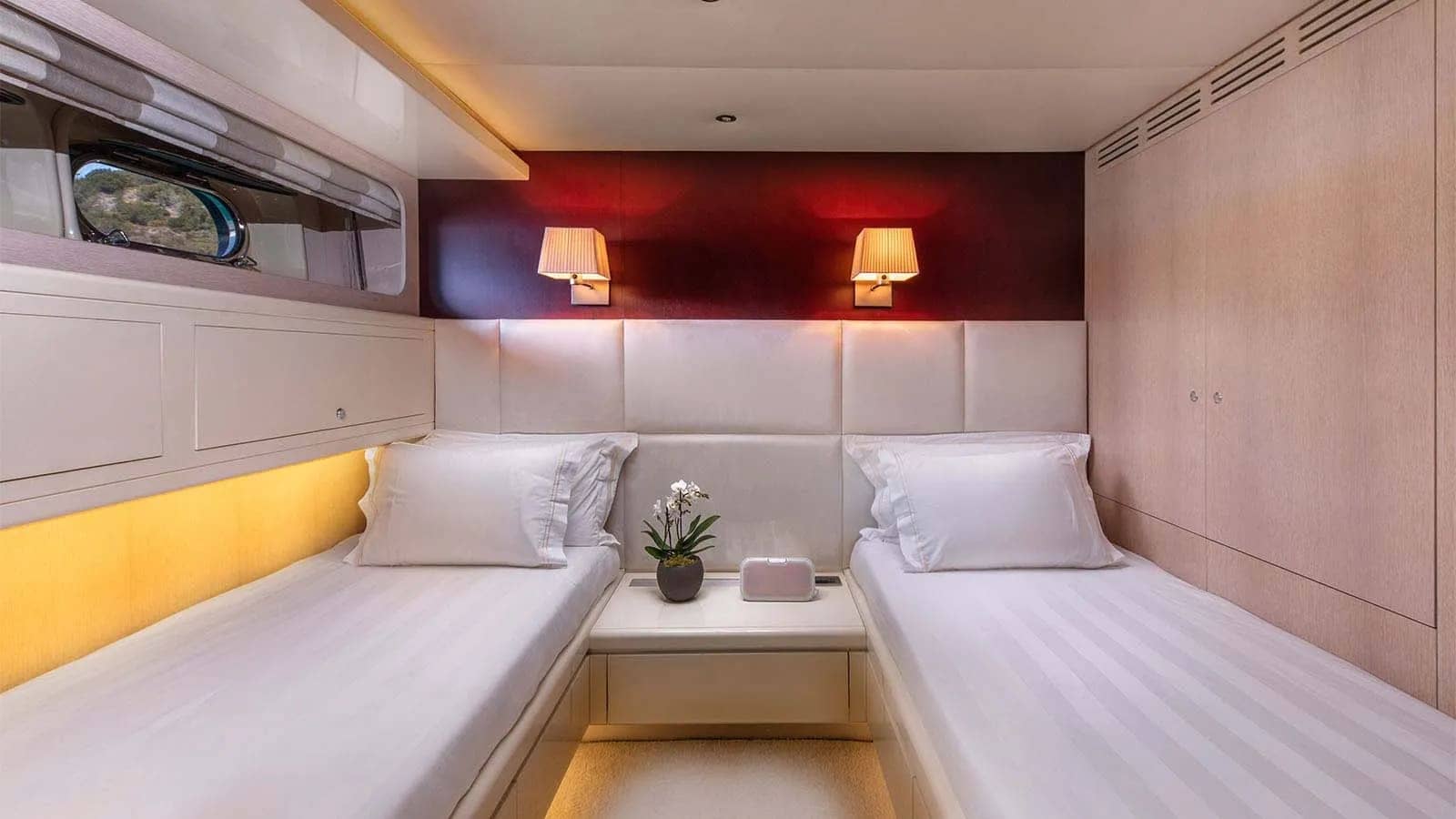 A preview of interior Bedroom cabin