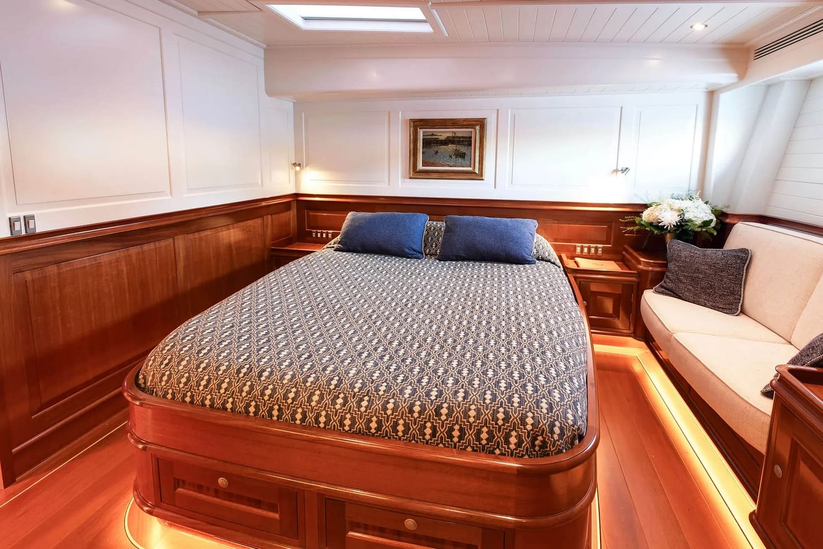 An image of Atalante yacht