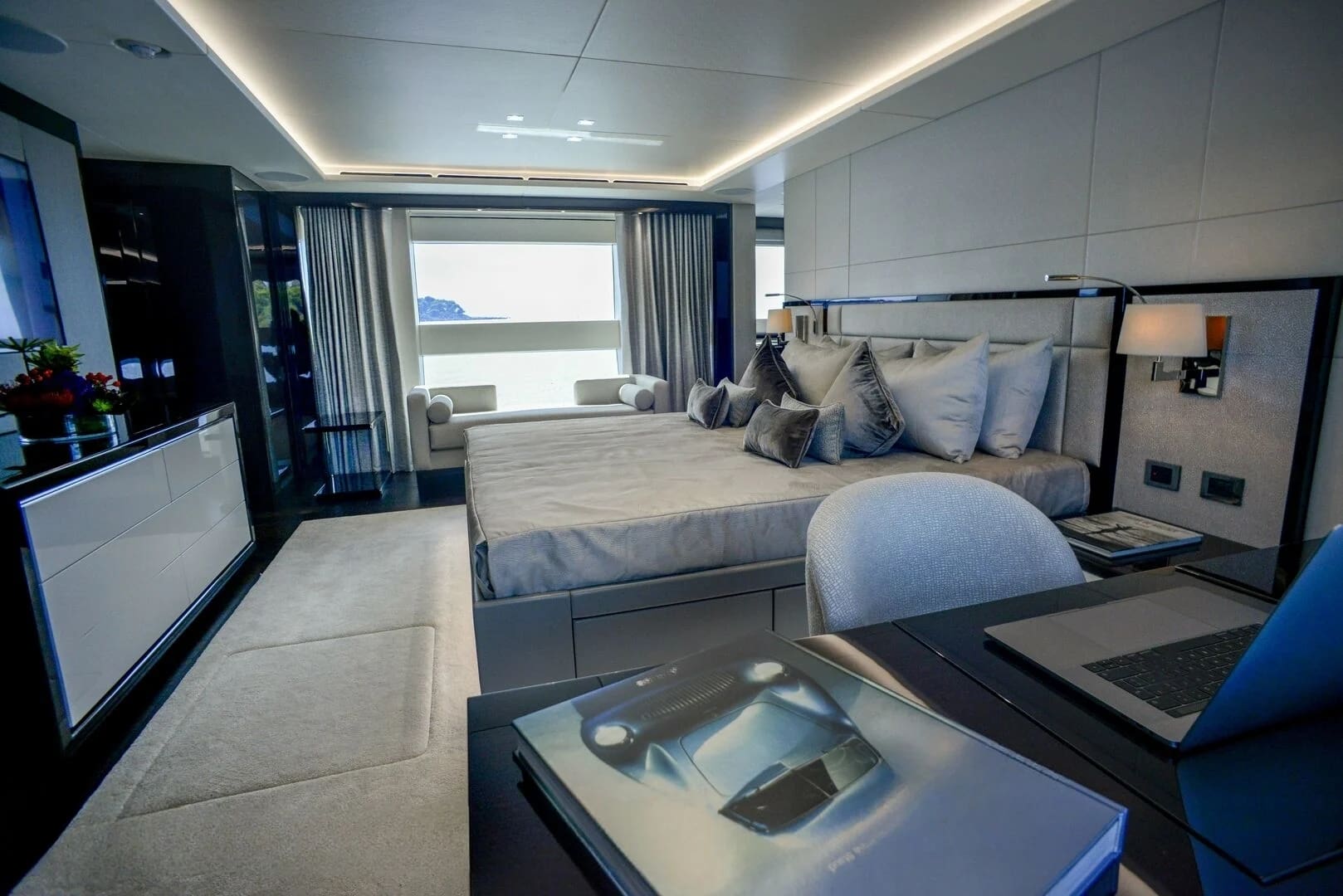 A preview of interior Bedroom cabin