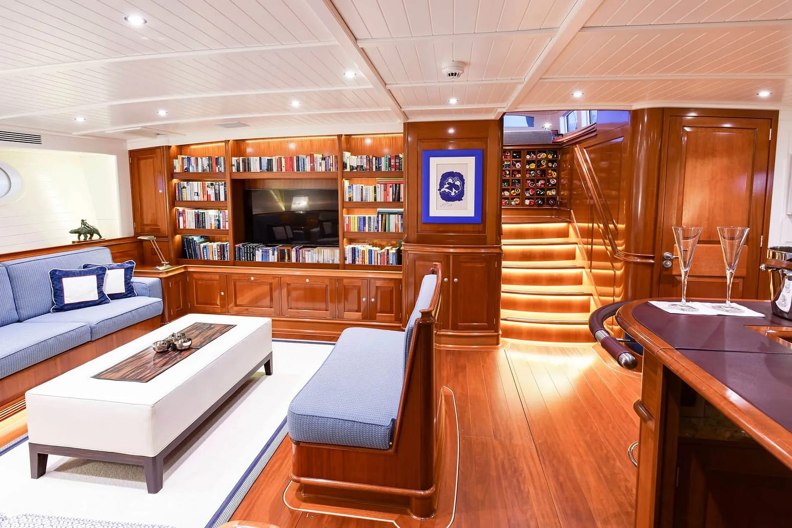 An image of Atalante yacht